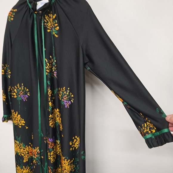 Vintage Tiffany Loungewear Black Floral Print Full Zip Robe Duster Long Sleeve - Picture 5 of 9
